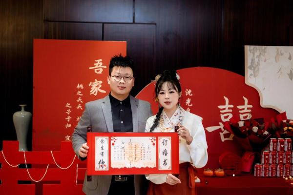 2025年10月订婚最佳日期推荐，要考虑双方生辰八字吗