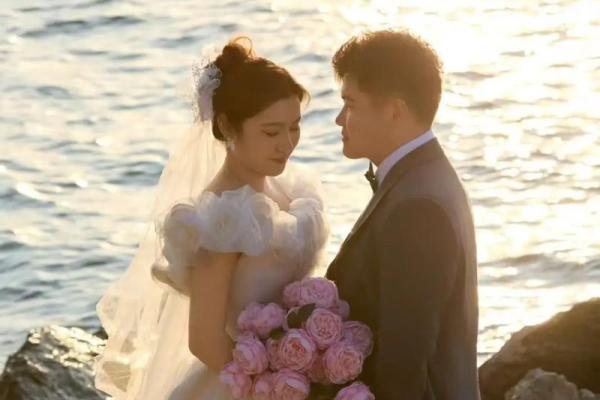 2025年10月适合订婚的良辰吉日如何挑选与得把眼睛擦亮了