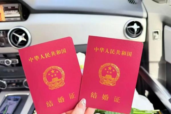 2025年农历十月最适合订婚的黄道吉日有哪些