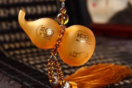 属鸡的车主提车选什么日子能带来好运